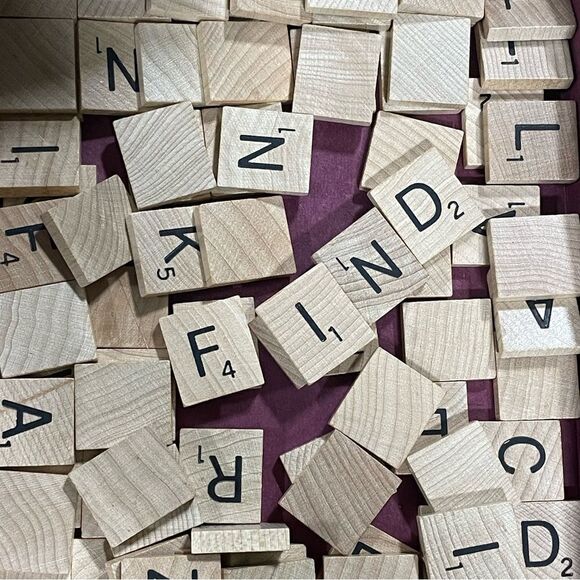 Scrabble game wordle 1989 with 95 wooden tiles - Picture 17 of 17